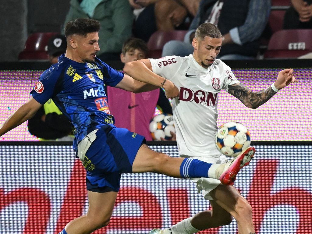 Unirea Slobozia - CFR Cluj 0-0, ACUM, pe Digi Sport 1. A început meciul!