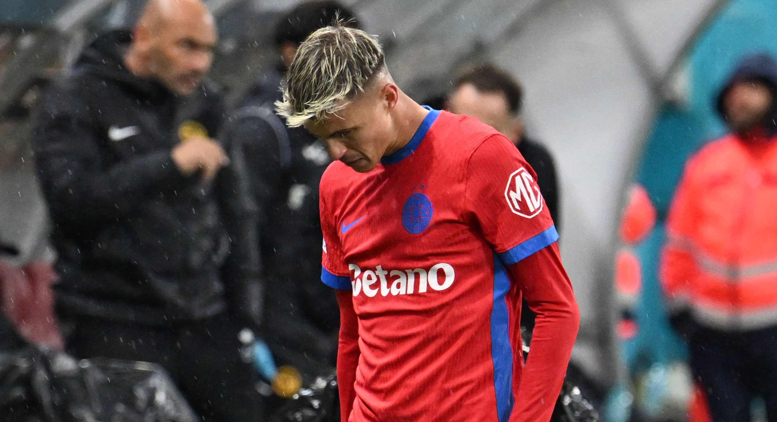 Fostul antrenor de la FCSB a ieșit în față: "Tavi Popescu trebuie să se gândească bine la ce vrea să facă"