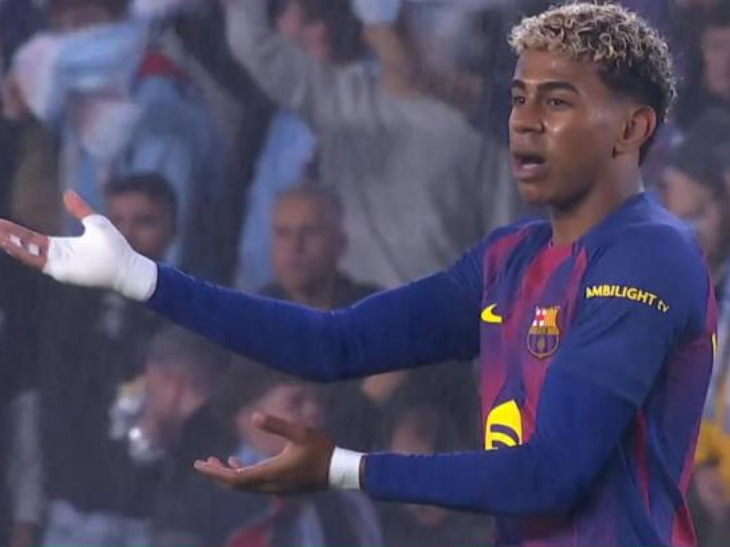 Nu s-a văzut la TV: Lamine Yamal l-a contrazis pe Hansi Flick!