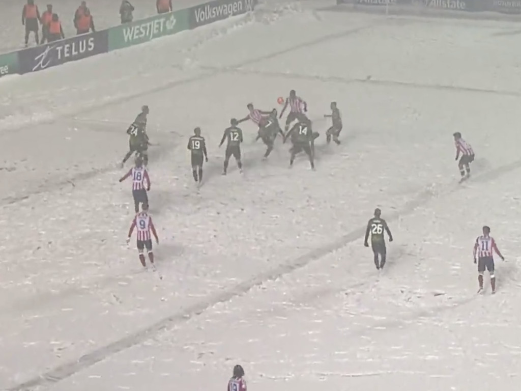 Pe un teren acoperit de zăpadă, a marcat ”cel mai tare gol din istorie”! Verdict imediat: ”Trofeul Pușkaș are câștigător”