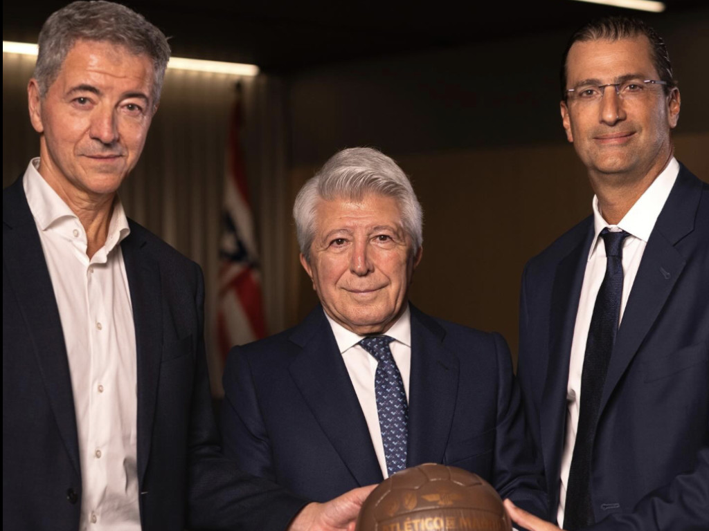 S-a făcut afacerea de două miliarde de euro! Un gigant din fotbal a fost vândut