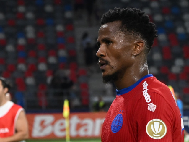 Ngezana refuză să joace în Farul - FCSB