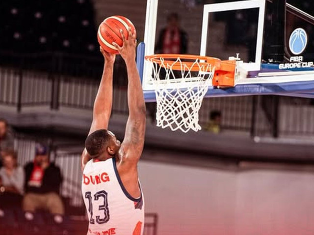 CSM Oradea învinge Corona Brașov în FIBA Europe Cup