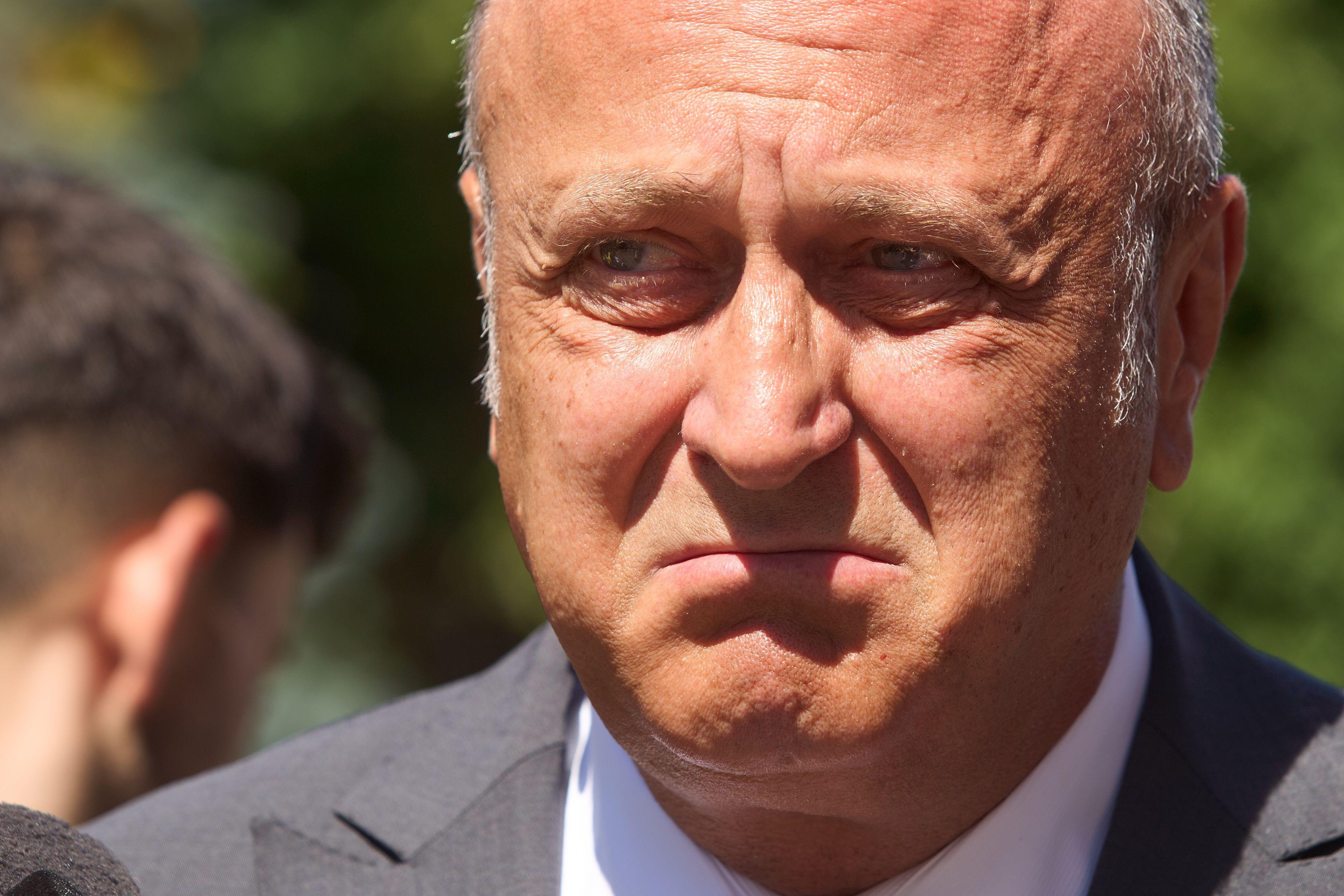 Imagine Stire Tensiune la echipa lui Dan Șucu: ”Lăsați-l să plece” | 2review.ro