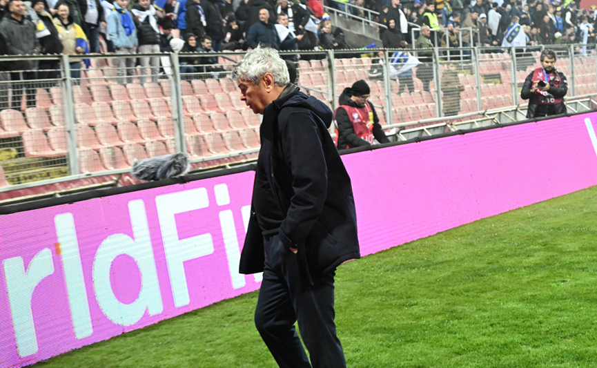 Mircea Lucescu i-a luat la țintă, după Bosnia - România: ”Inadmisibil”. Întrebat de baraj, a spus doar TREI cuvinte