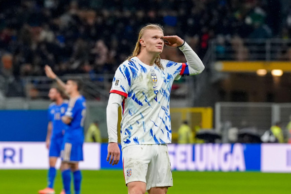 Milan, Italy 20251116. Erling Braut Haaland celebratesErling Braut Haaland celebrates his 1-3 goal during the World Cup qualifying match in football between Norway and Italy at San Siro. 1-3 goal during the World Cup qualifying match in football between N