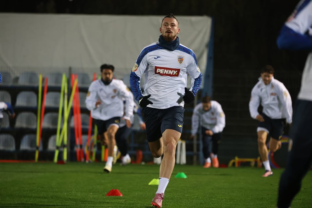 Radu Drăgușin s-a antrenat cu echipa națională, înainte de meciul cu San Marino