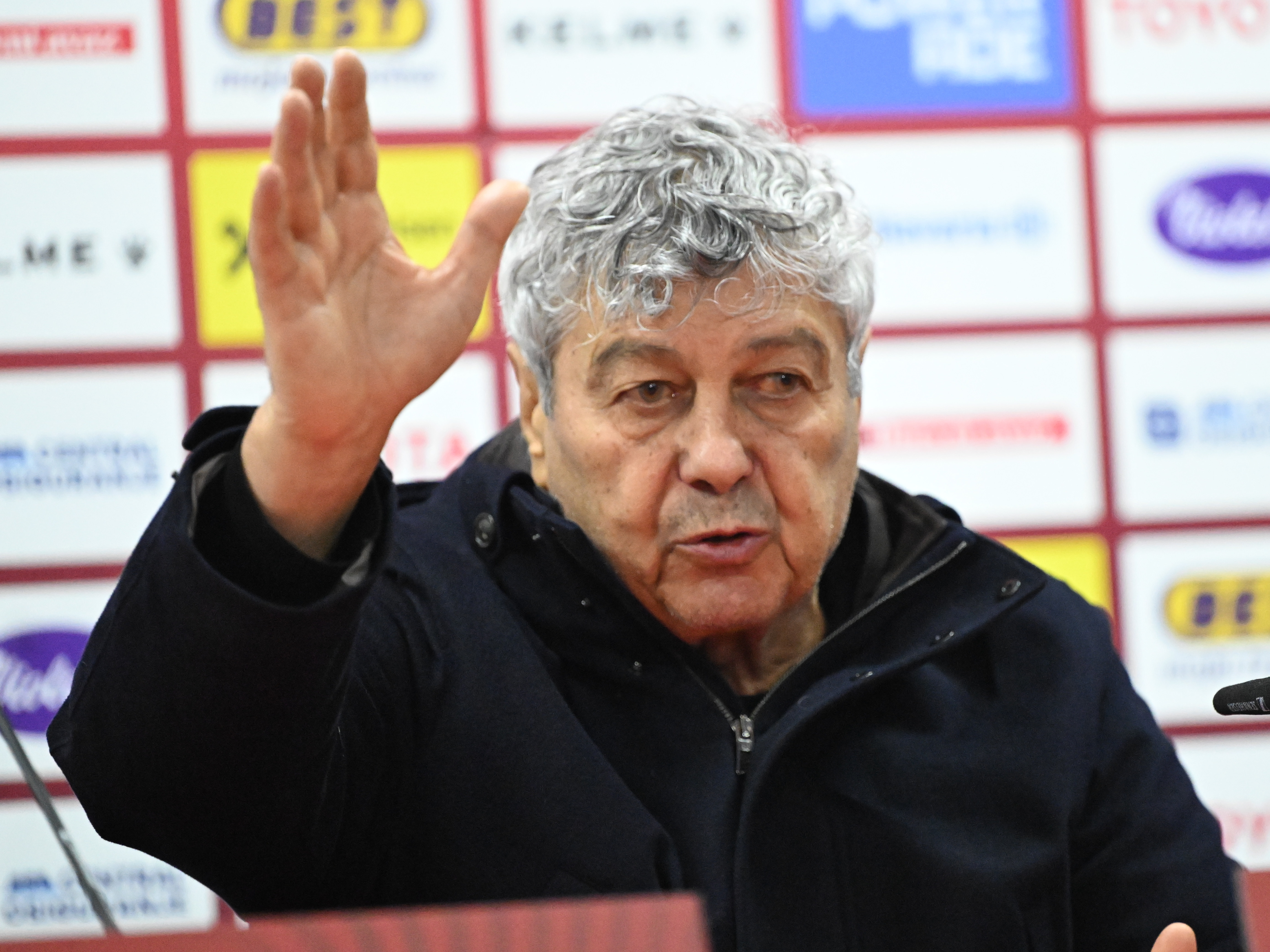 Mircea Lucescu și-a pus demisia pe masă, înainte de Turcia - România