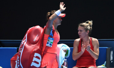 lauren-davis-simona-halep