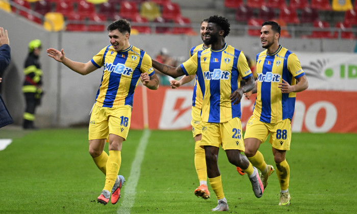 FOTBAL:FCSB-PETROLUL PLOIESTI, SUPERLIGA SUPERBET (22.11.2025)