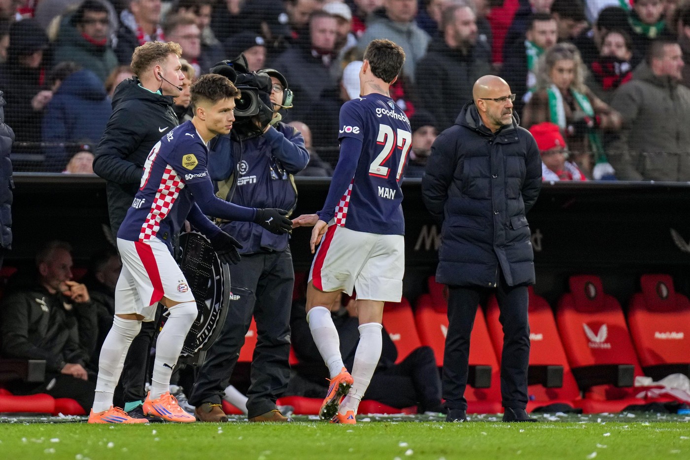 Ce lovitură: pleacă de la PSV în iarnă și poate prinde transferul carierei! Echipele care se luptă pentru semnătura lui