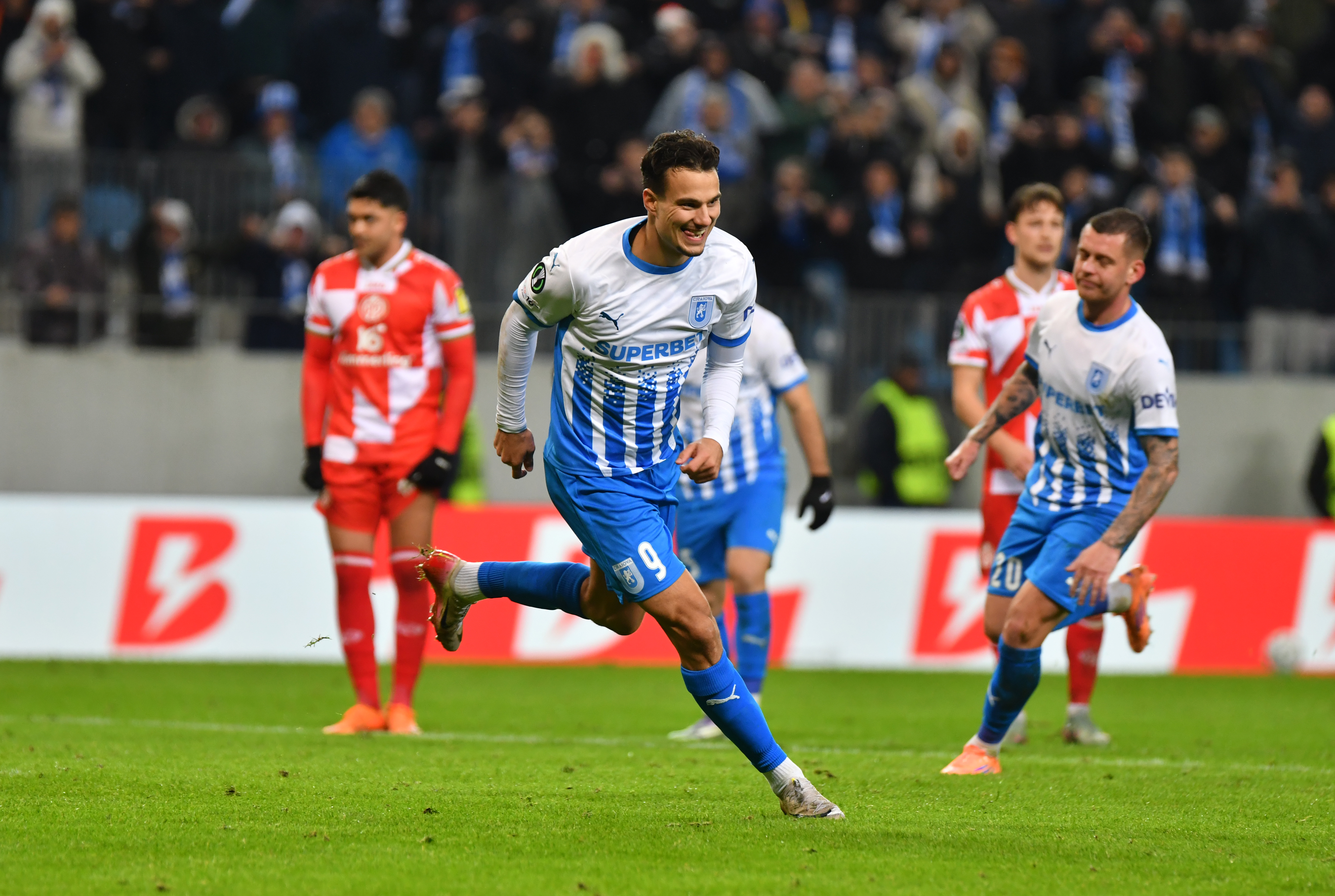 Universitatea Craiova - FSV Mainz 1-0. Nebunie în Bănie: victorie uriașă în Conference League