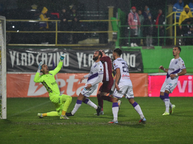 FC Argeș - CFR Cluj 3-0. Trupa lui Daniel Pancu a fost făcută K.O. și rămâne departe de play-off