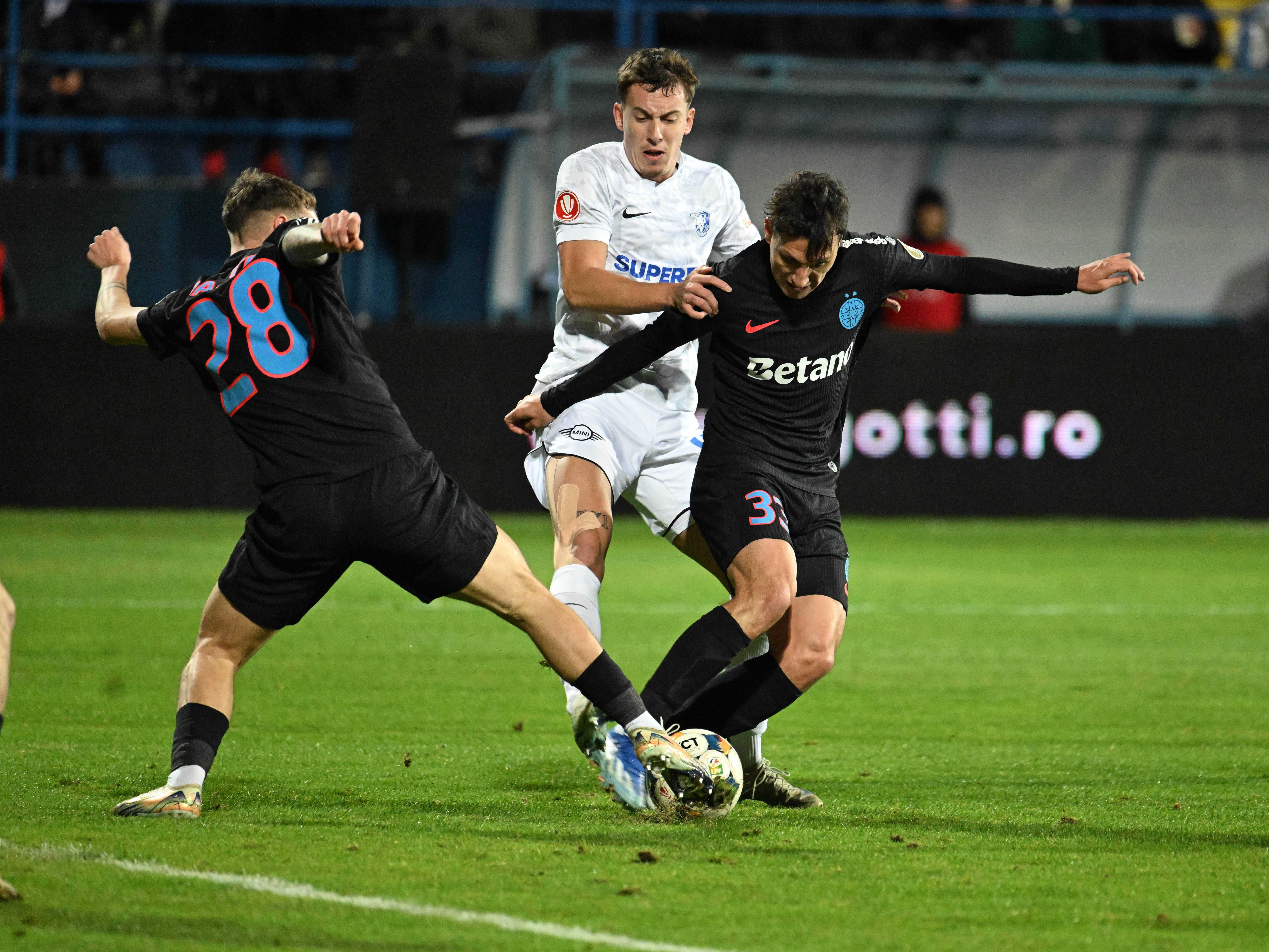 Imagine Stire Farul Constanța - FCSB, Live Video, 20:30, DGS 1. Ultimul meci al lui Mirel Rădoi pe banca roș-albaștrilor | 2review.ro