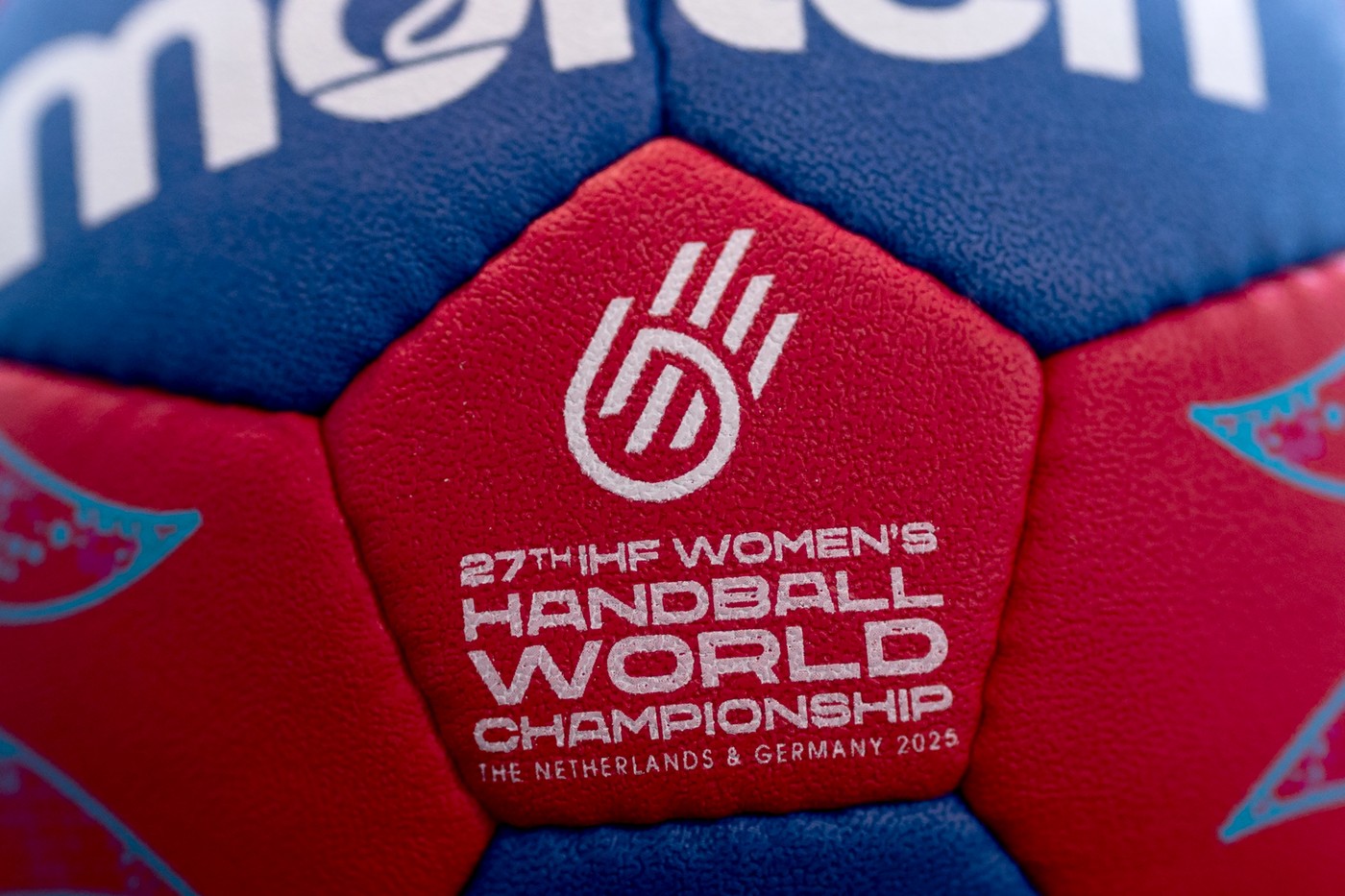 Olanda - Ungaria, ACUM, DGS 3 / Danemarca - Franța, 22:00, digisport.ro. Programul zilei la CM de handbal