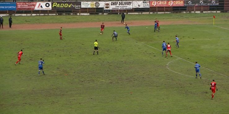 CSM Reșița - Metalul Buzău 2-0. Gazdele au urcat pe loc de play-off