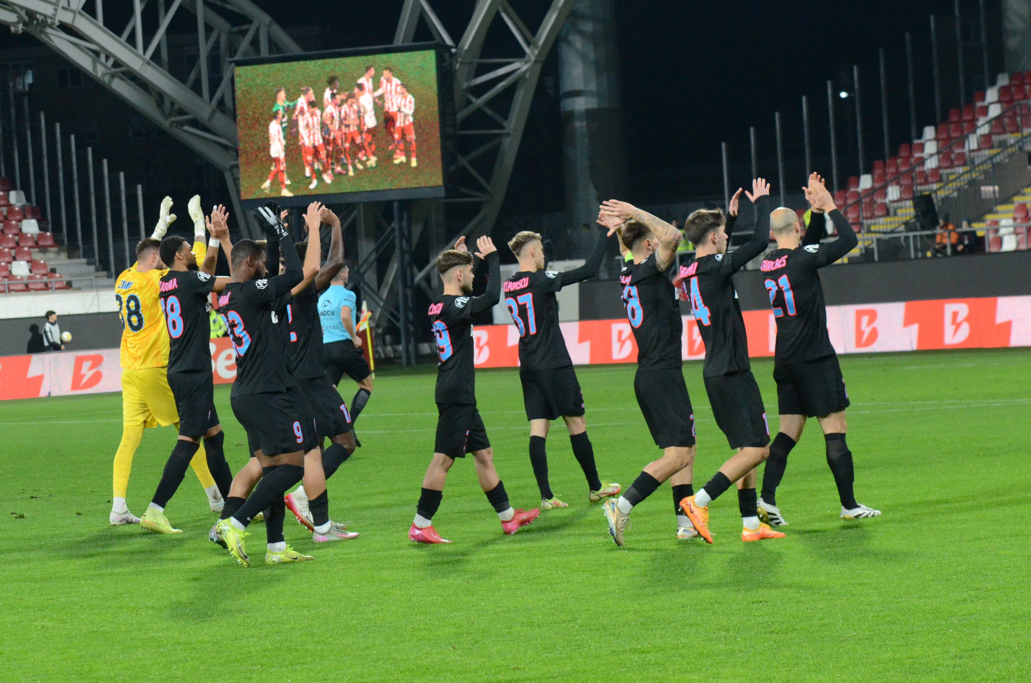 A jucat 94 de minute în meciul cu UTA și Gigi Becali nu mai are niciun dubiu: OUT de la FCSB! ”Săracul”