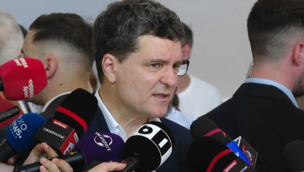 "STOP!" 7 cluburi din SuperLiga României au semnat petiția și i-au transmis-o lui Nicușor Dan