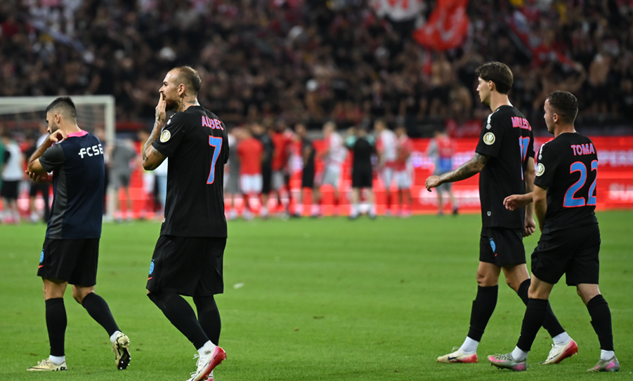 Echipele de start la FCSB - Dinamo! ”Bate vântul” pe banca roș-albaștrilor