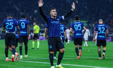 Lautaro Martinez of FC Internazionale celebrates after scoring a goal during Serie A 2025/26 football match between FC Internazionale and Como 1907 at San Siro Stadium in Milan