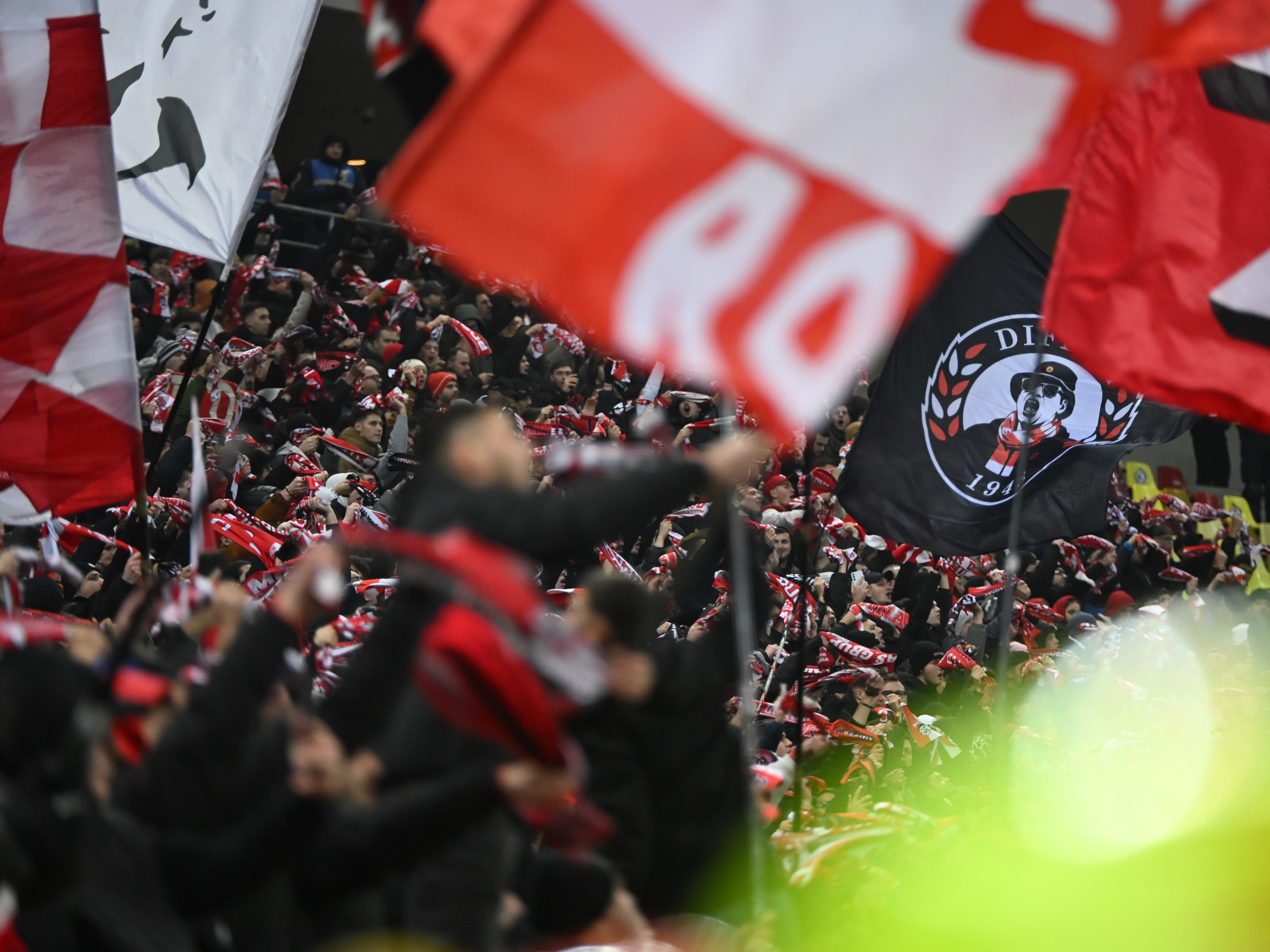 Interziși pe stadioane! Anunțul Jandarmeriei după derby-ul FCSB - Dinamo 0-0