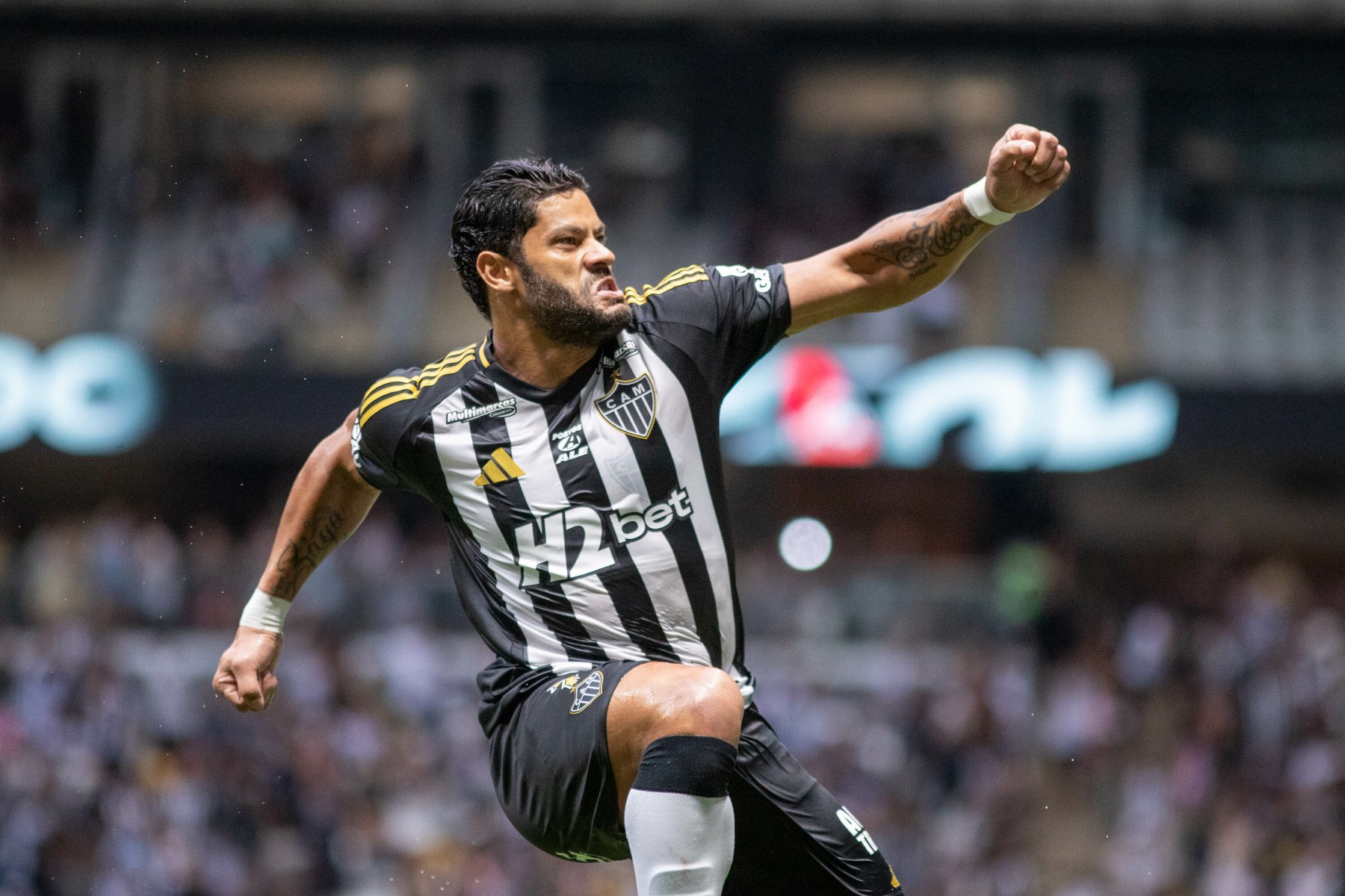 Ce GOOOL! Legendarul Hulk, ”torpilă” de la 35 de metri: ”A rupt poarta!”