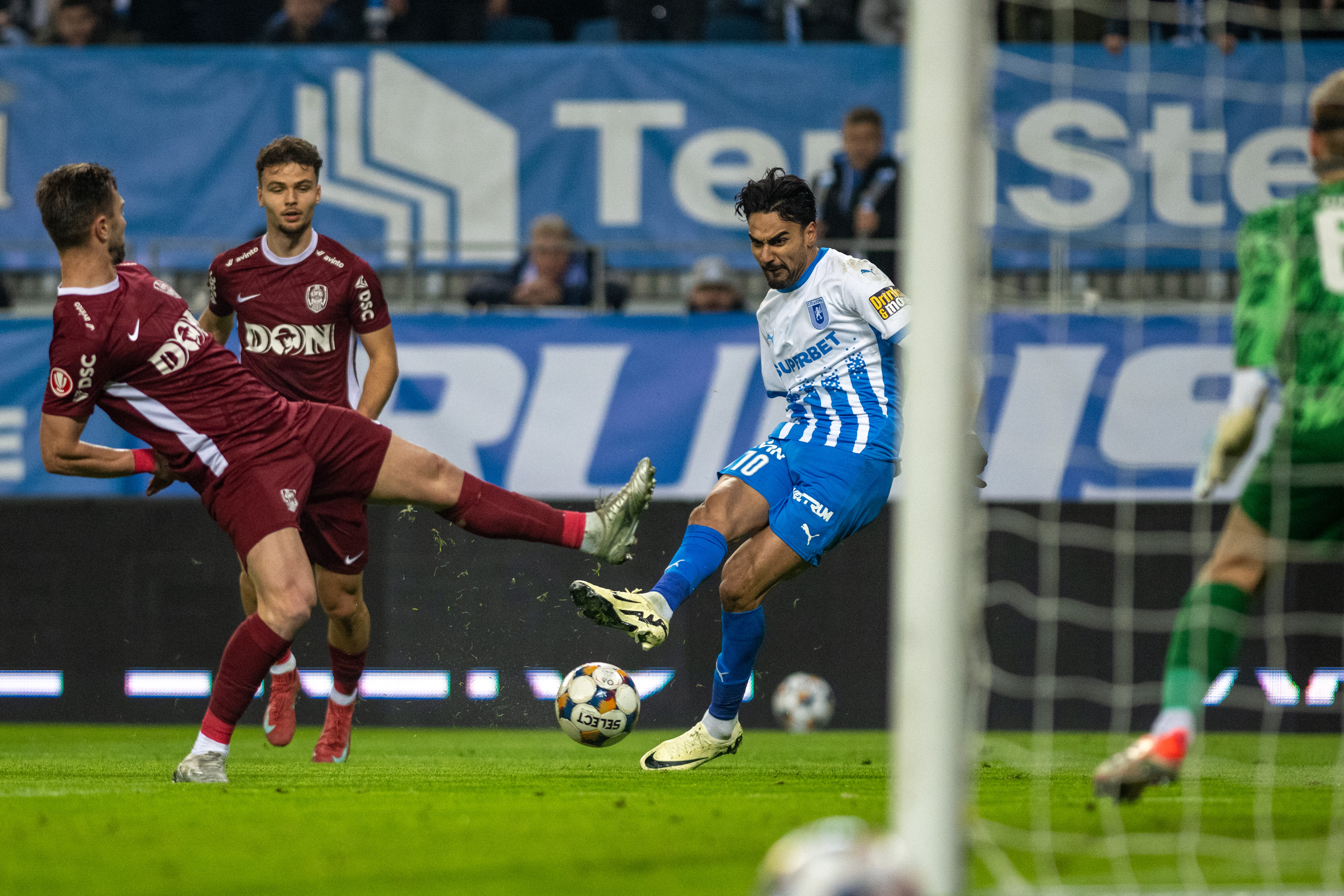 CFR Cluj a transmis ce jucători vrea să transfere în ianuarie + Propune un nou nume în fotbalul românesc