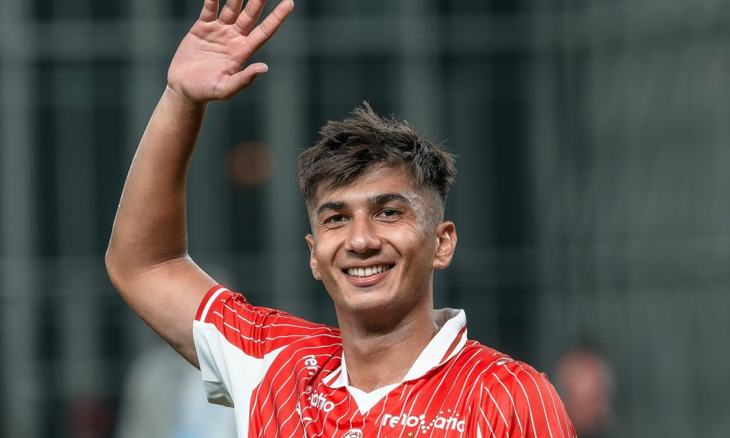 musi_alex_1753191478_3682359475880089500_5328548456