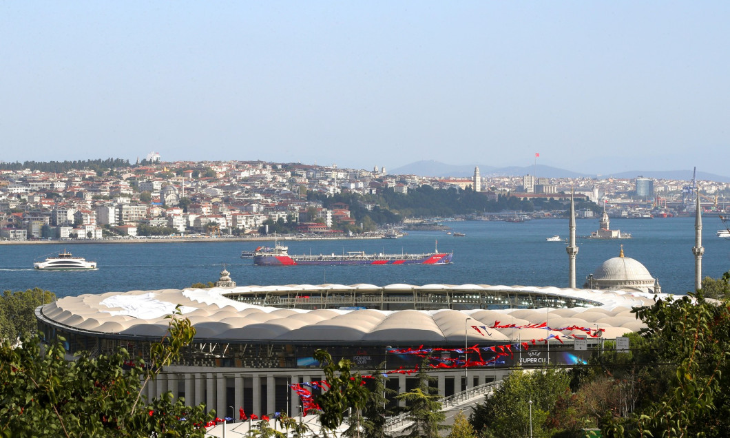 Liverpool Press Conference and Training Session - Besiktas Park