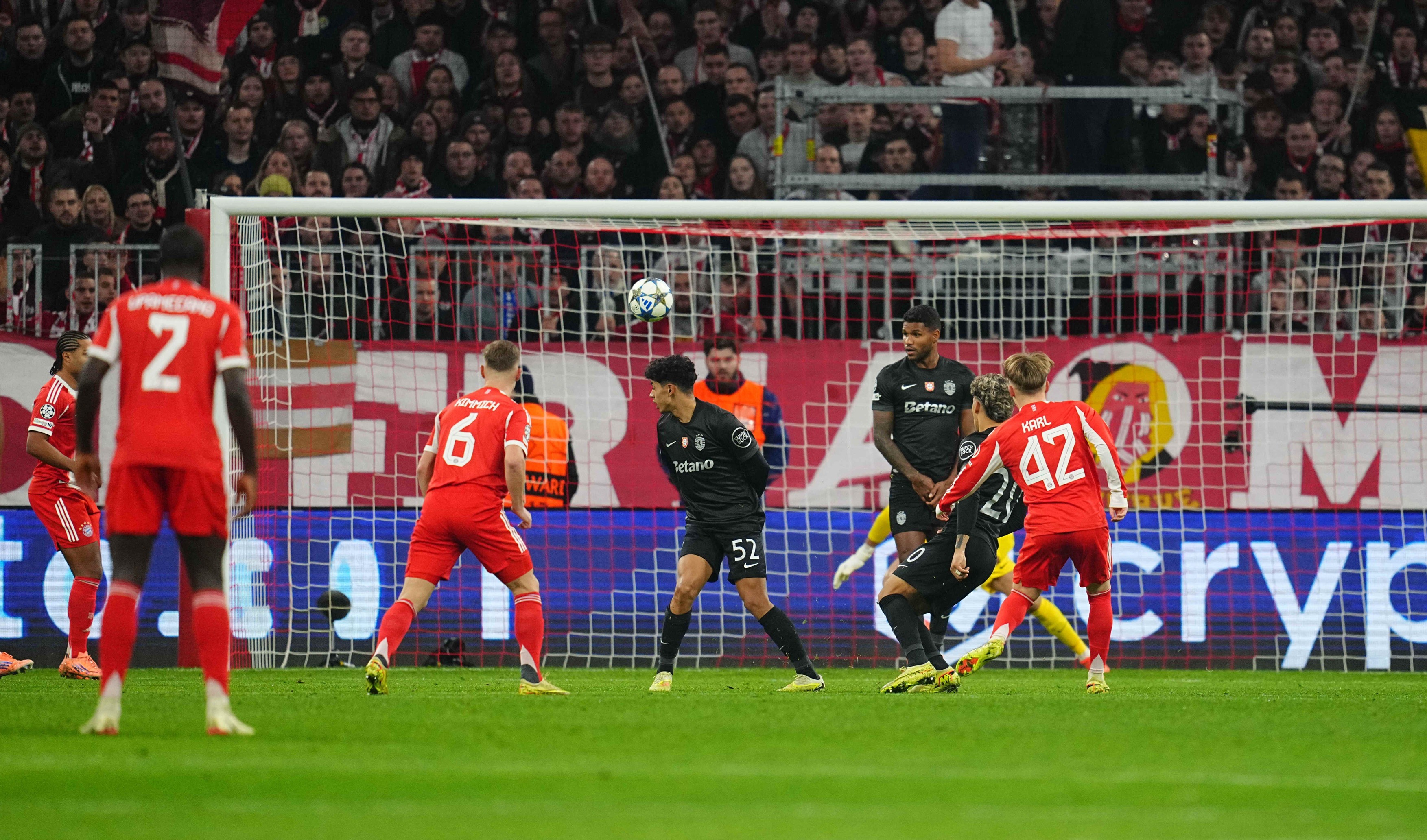 ”Messi de la Bayern” a marcat și intrat în istoria Champions League