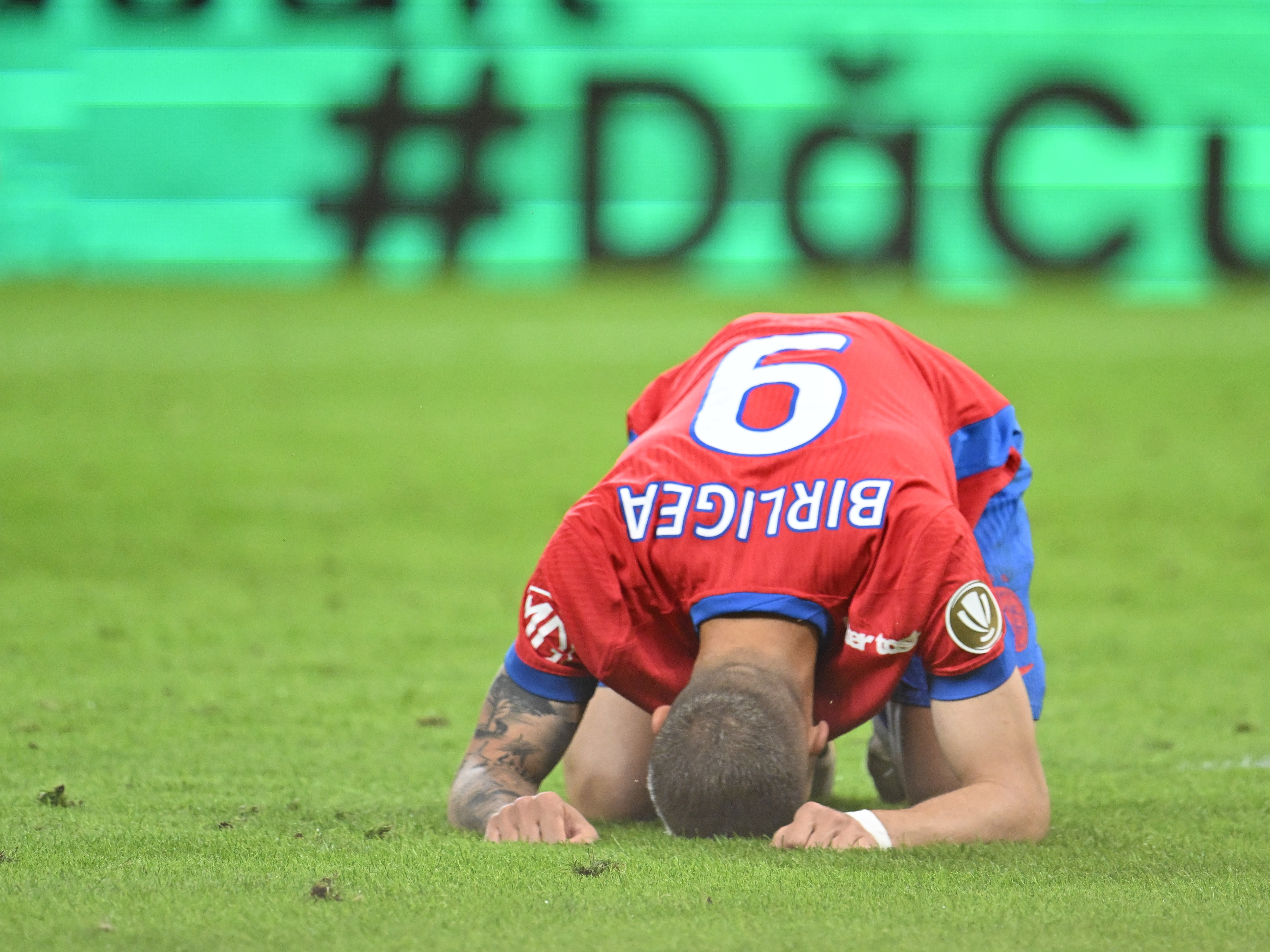 Imagine Stire De când nu a mai ratat Daniel Bîrligea un meci la FCSB | 2review.ro