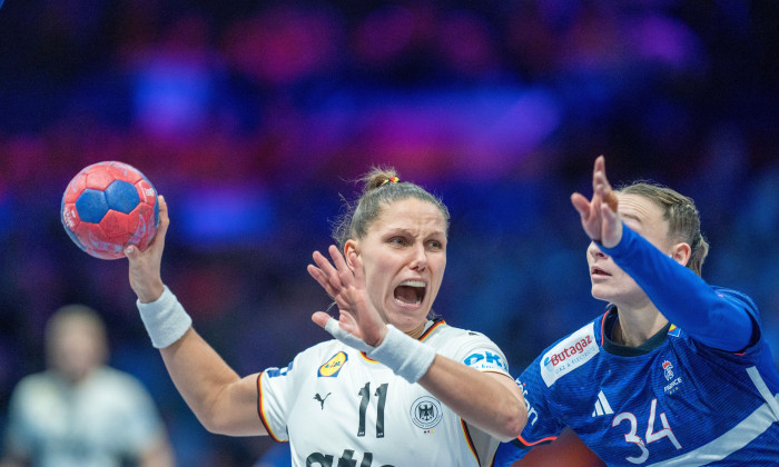 ROTTERDAM, NETHERLANDS - DECEMBER 12: Xenia Smits of Germany during the IHF Worldchampionship 2025 1/2 final match for women, between France and Germany at Ahoy on December 12, 2025 in Rotterdam, Netherlands. (Photo by Henk Seppen/Orange Pictures)