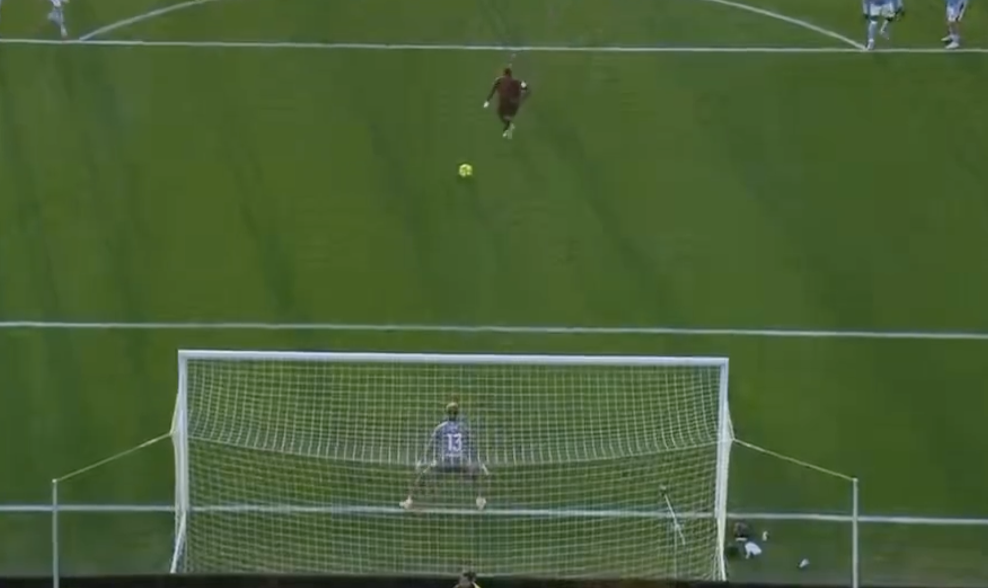Nicio șansă! Ionuț Radu a apărat penalty-ul bătut de fotbalistul pe care Barcelona a vrut să plătească 60 de milioane