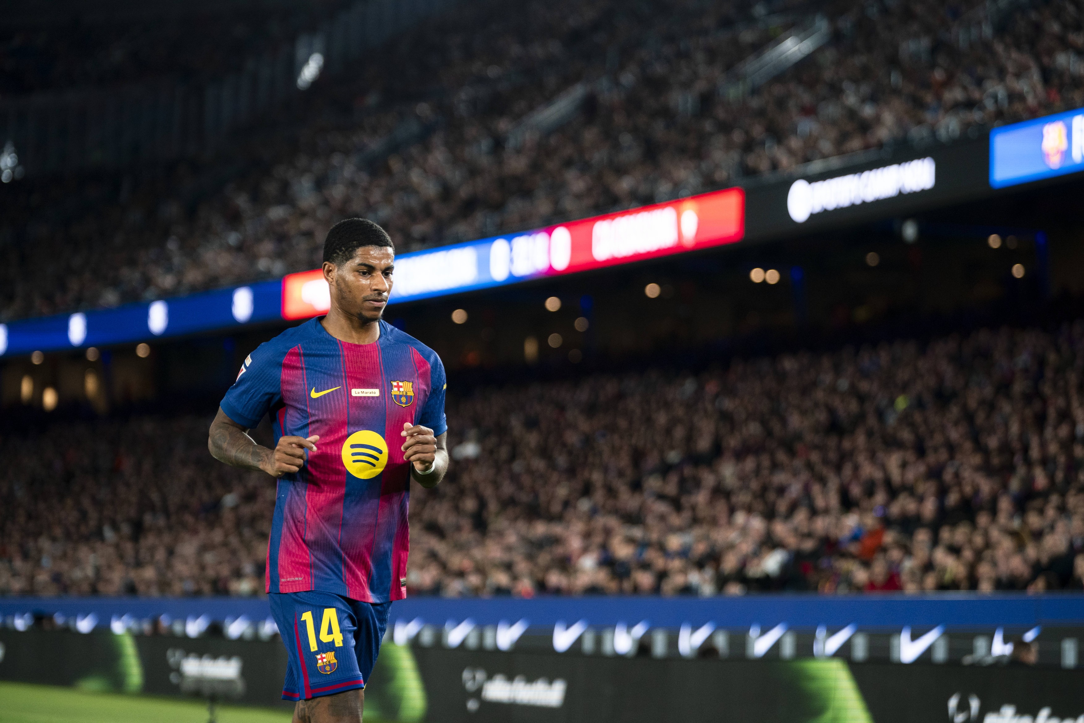 Nu i-au uitat, la aproape 2 ani! Fanii Barcelonei au ironizat-o pe Real Madrid. Ce s-a scandat pe Camp Nou