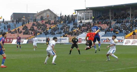 FC Bihor - Metalul Buzău 2-1 | Victorie decisă de un penalty controversat. Două goluri anulate și două bare | Liga 2