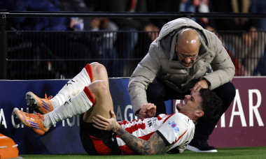 Eindhoven, Netherlands. 9th Dec, 2025. EINDHOVEN - (L-R) Dennis Man of PSV Eindhoven, PSV Eindhoven coach Peter Bosz during the UEFA Champions League match between PSV Eindhoven and Atlético Madrid at the Phillips Stadium on December 9, 2025, in Eindhoven
