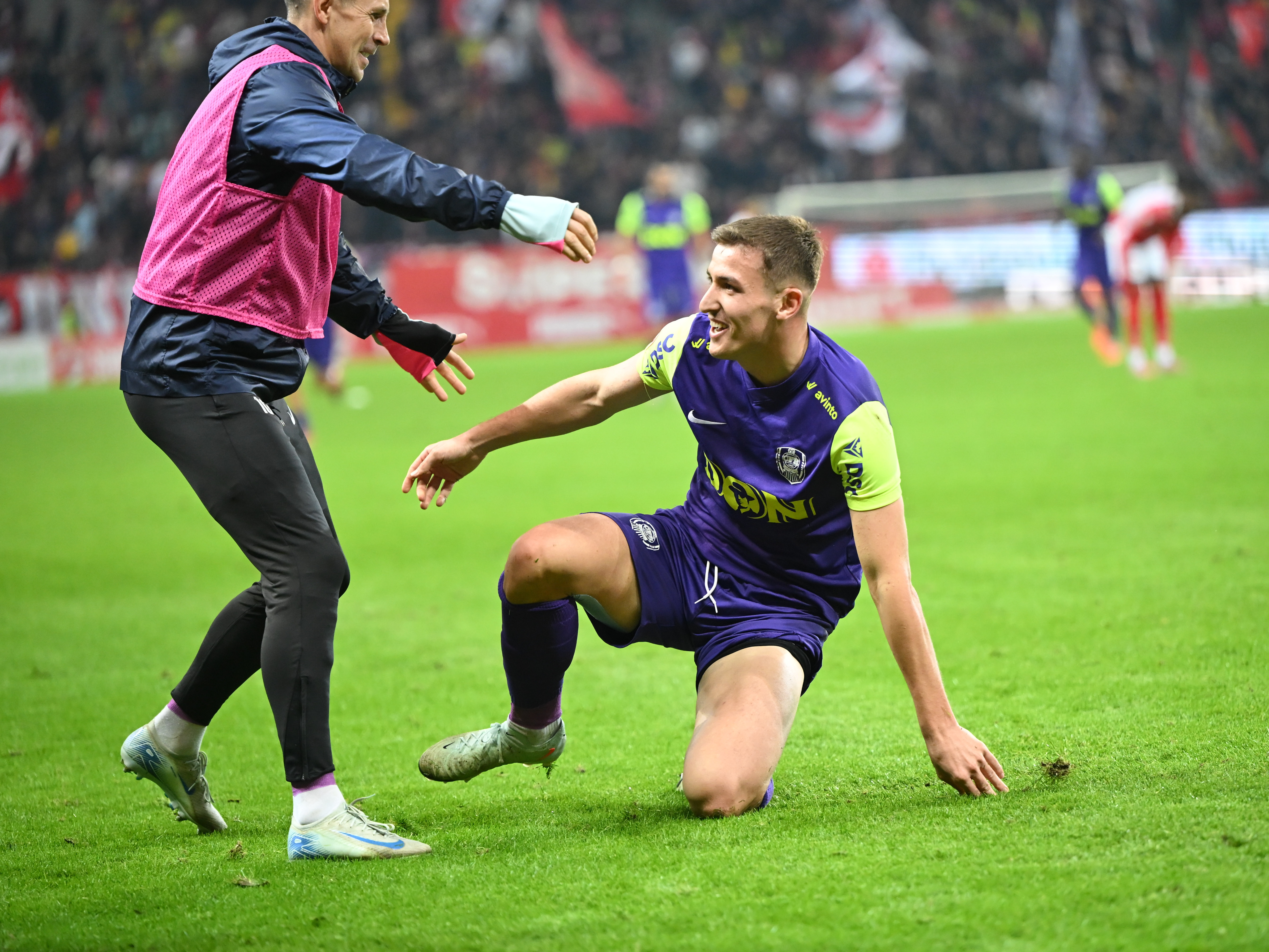 Lindon Emerllahu a ajuns AZI la noua echipă! Cu cine semnează fotbalistul dorit de Gigi Becali la FCSB