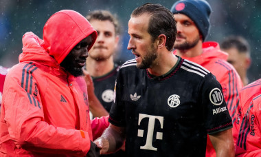 MOENCHENGLADBACH, GERMANY - OCTOBER 25: Dayot Upamecano of Bayern Munchen and Harry Kane of Bayern Munchen shake hands after the Bundesliga match between Borussia M+?nchengladbach and FC Bayern M++nchen at Borussia-Park on October 25, 2025 in Moenchenglad