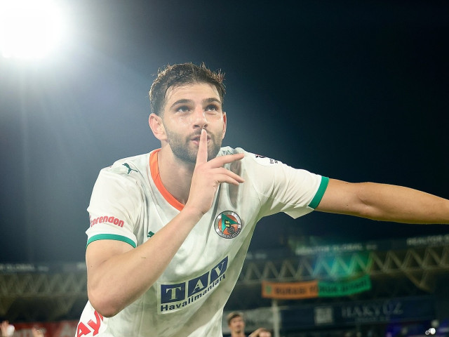 Încep negocierile pentru transferul lui Umit Akdag!