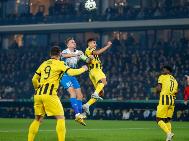 AEK - Universitatea Craiova 2-2, meci decisiv