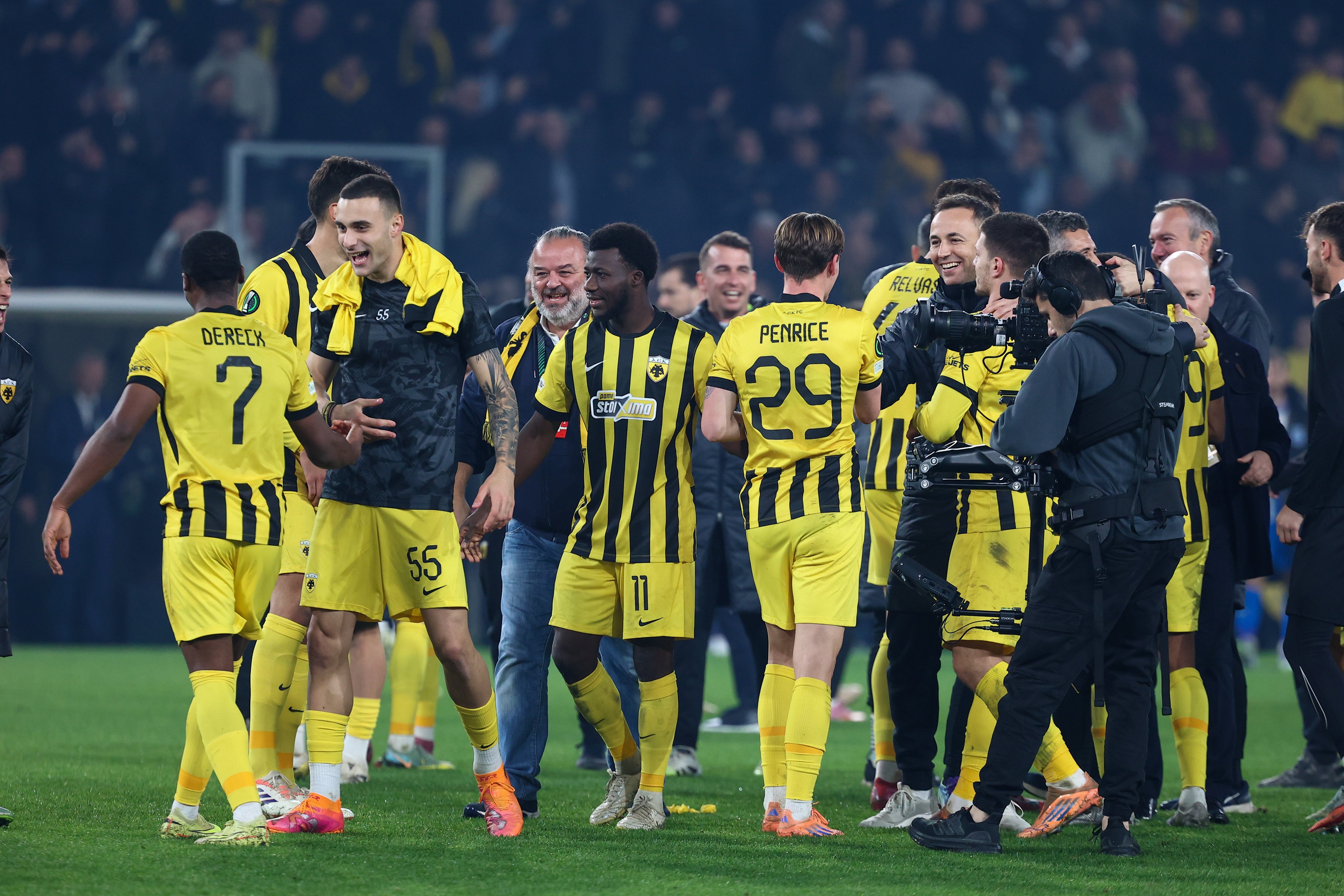 ”Remontada secolului!”. Grecii sunt în extaz, după AEK Atena - Craiova 3-2