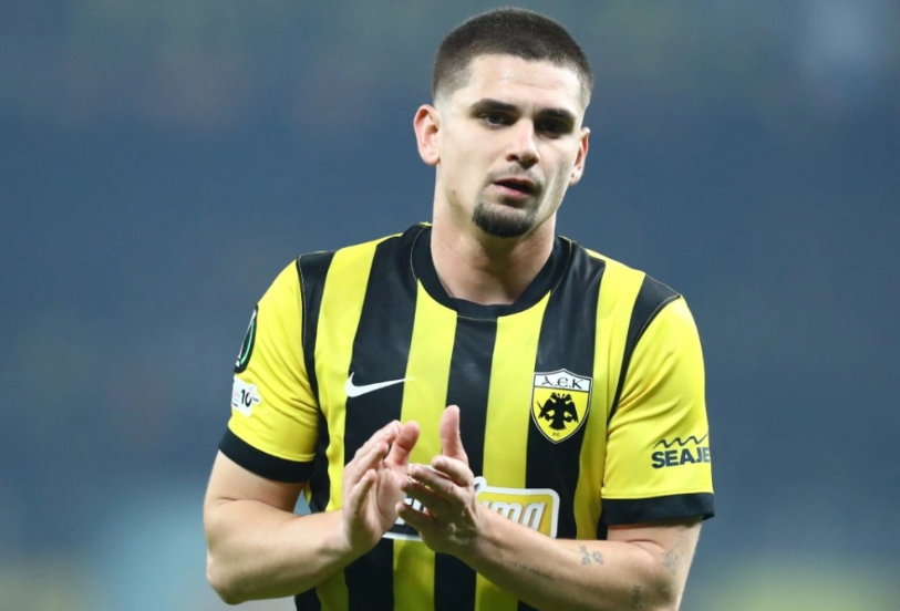 Imagine Stire AEK, în alertă cu Răzvan Marin! Anunțul antrenorului despre român: ”A avut o problemă la gleznă” | 2review.ro