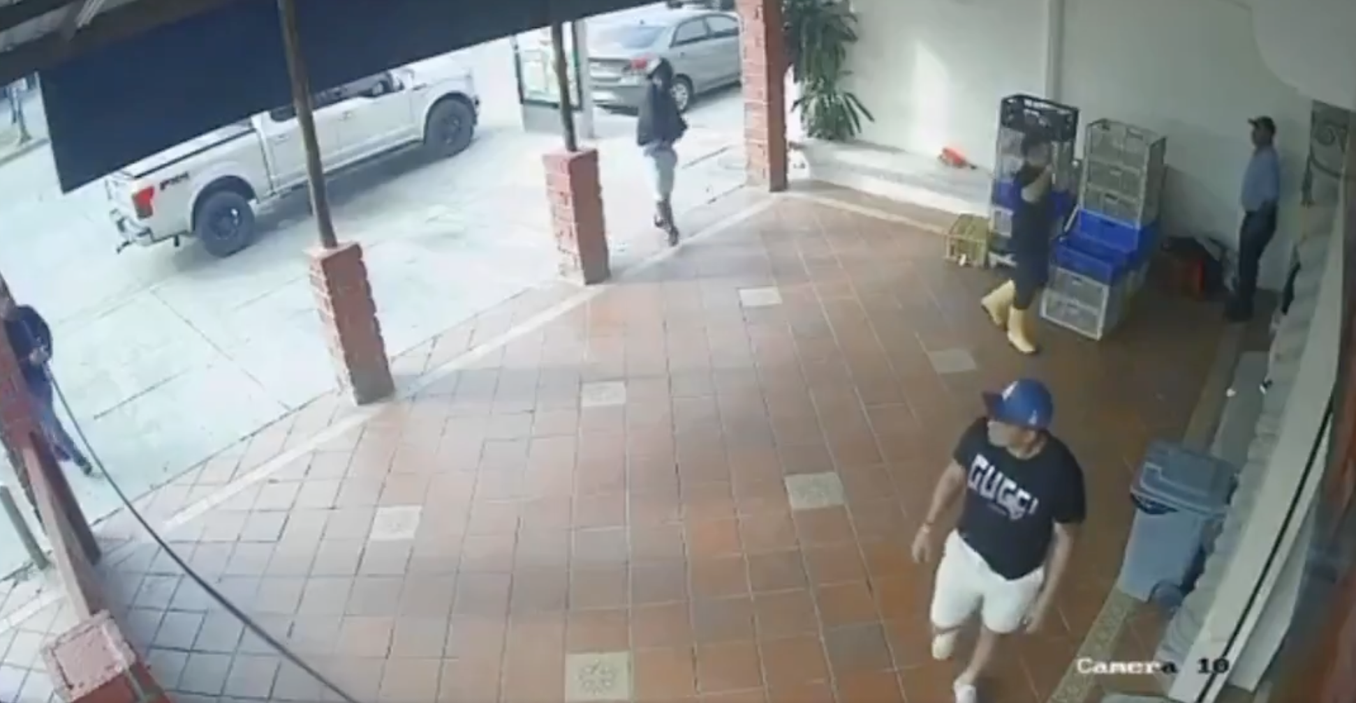 Camerele de supraveghere au filmat tot: un jucător de la Barcelona SC, împușcat mortal în plină zi