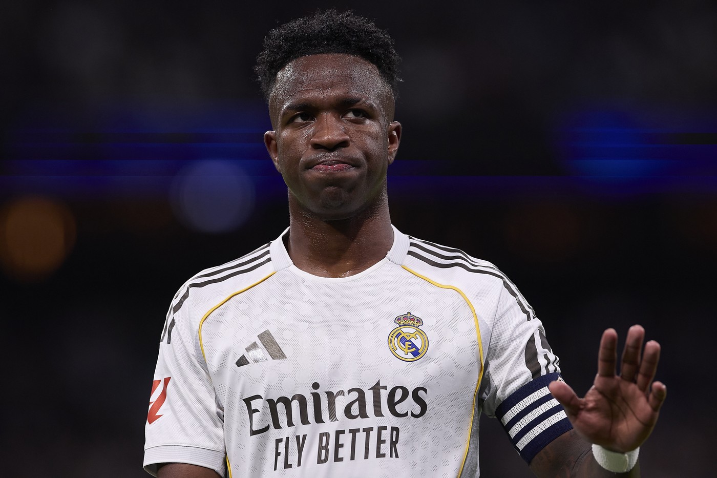 Huiduit pe Santiago Bernabeu, Vinicius Junior a plecat din Madrid