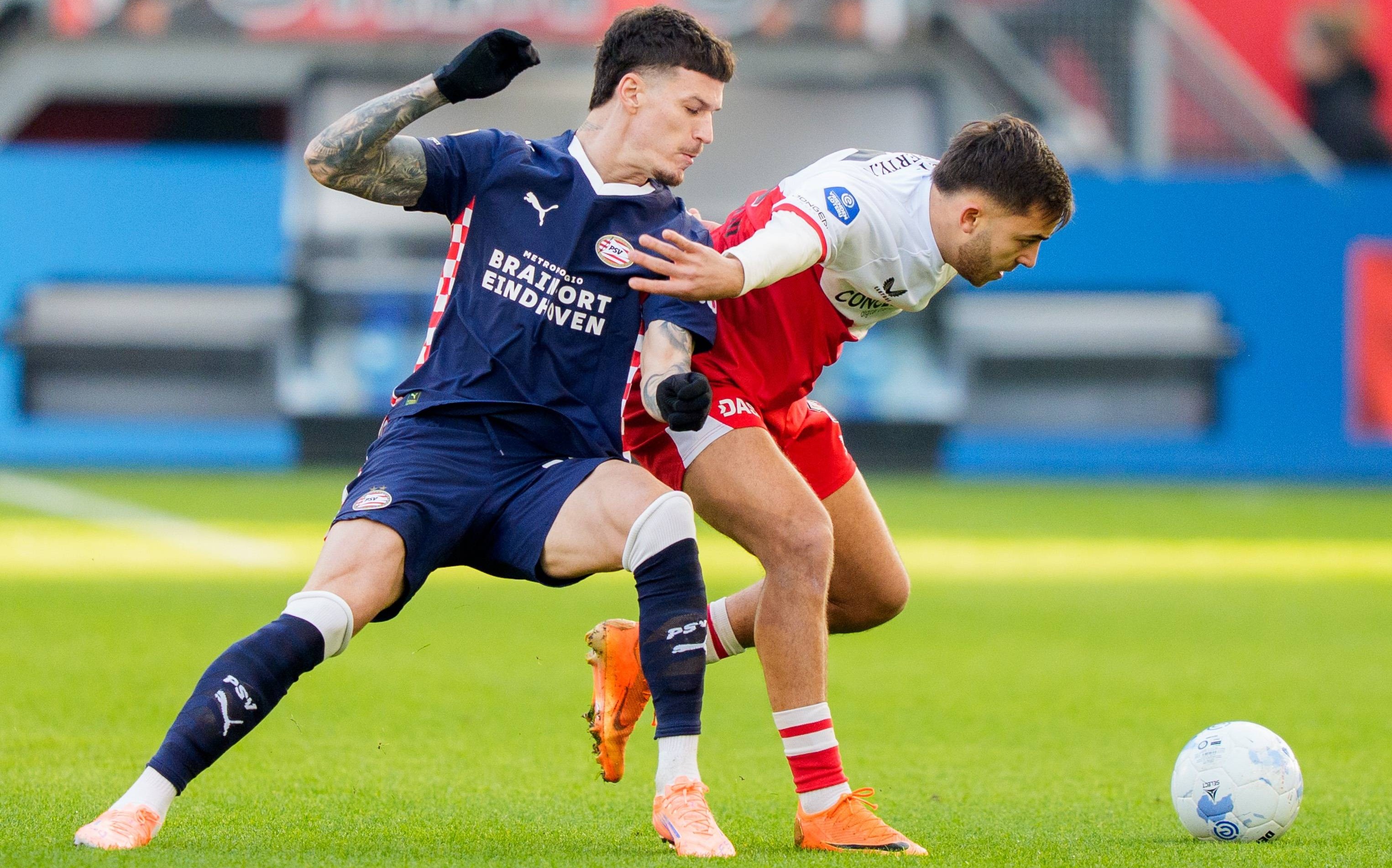 Peter Bosz n-a mai avut răbdare: Dennis Man, scos la pauză! Nota primită la Utrecht - PSV