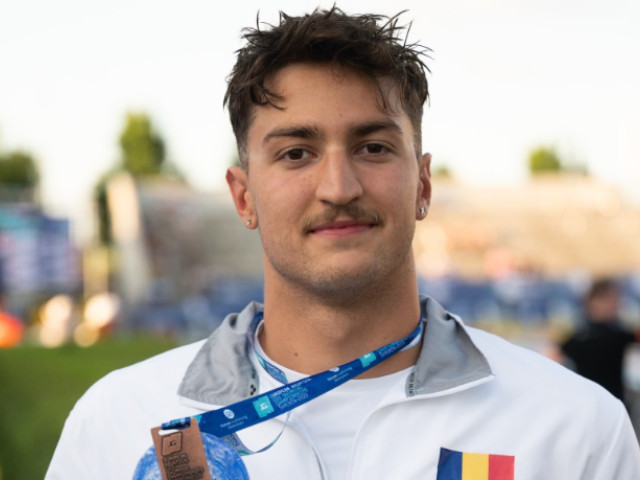 Denis Popescu a semnat cu CS Dinamo