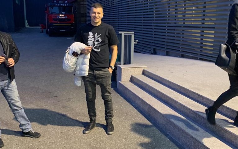 Ce avere are milionarul român care, după ce a fost umilit, i-a dat lecția vieții unui străin