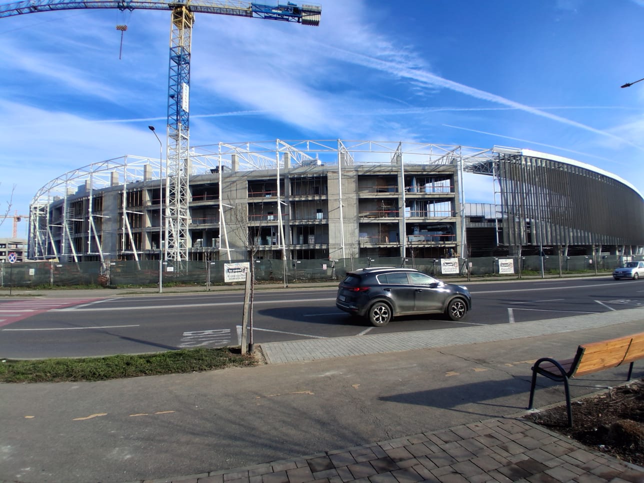 Se montează acoperișul pe noul stadion din România! Urmează inaugurarea în vara anului 2026