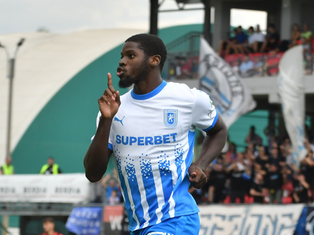 Oferte pentru Steven Nsimba de la Universitatea Craiova