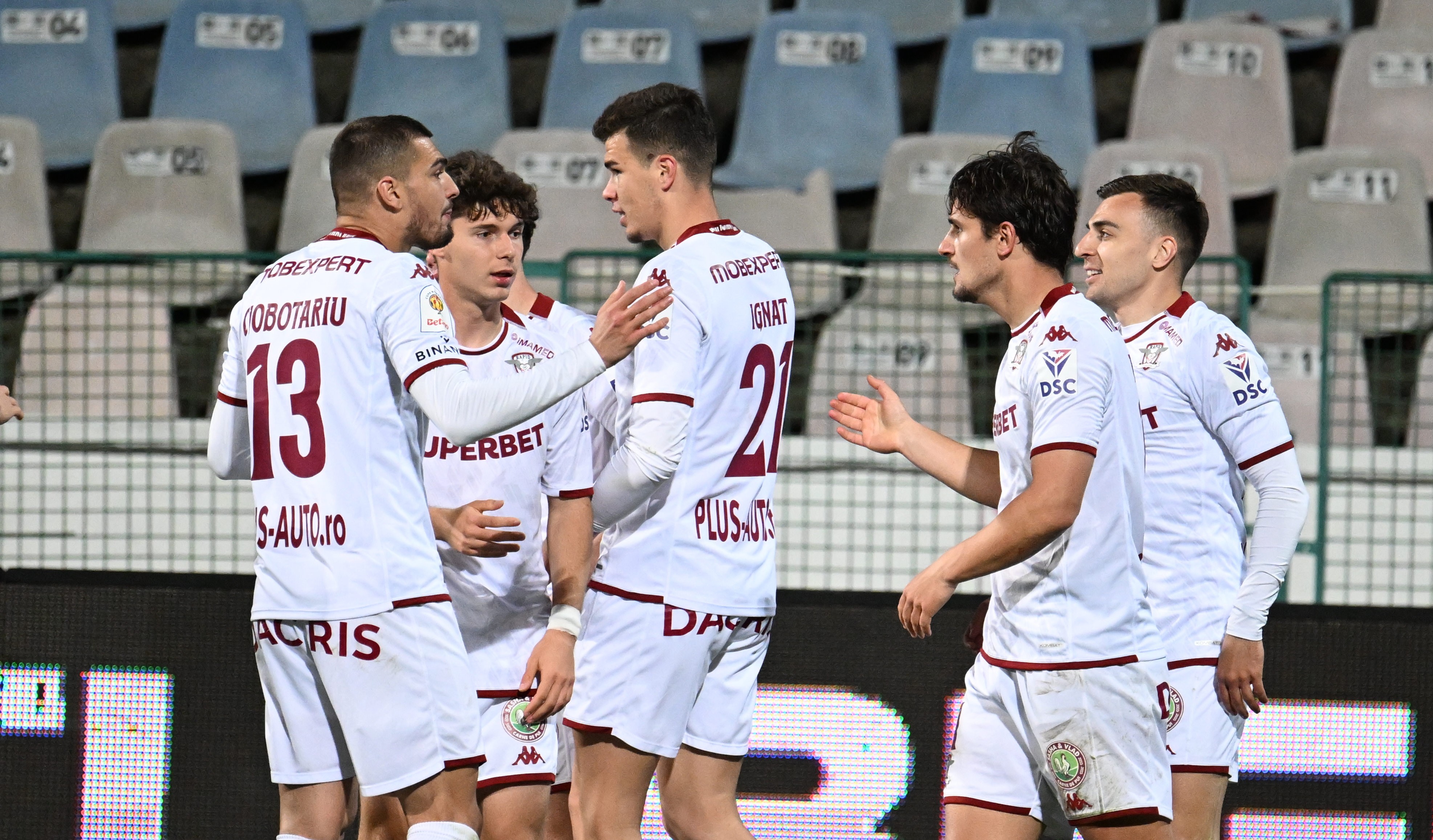 Imagine Stire Rapid e gata să trimită doi jucători ”la pachet” la un club din SuperLiga | 2review.ro